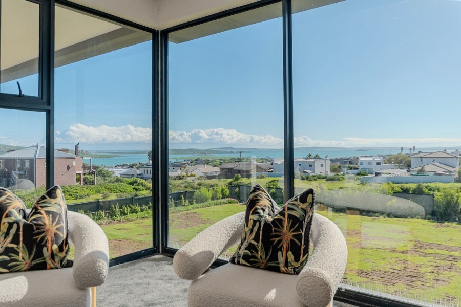 4 Bedroom Property for Sale in Myburgh Park Western Cape